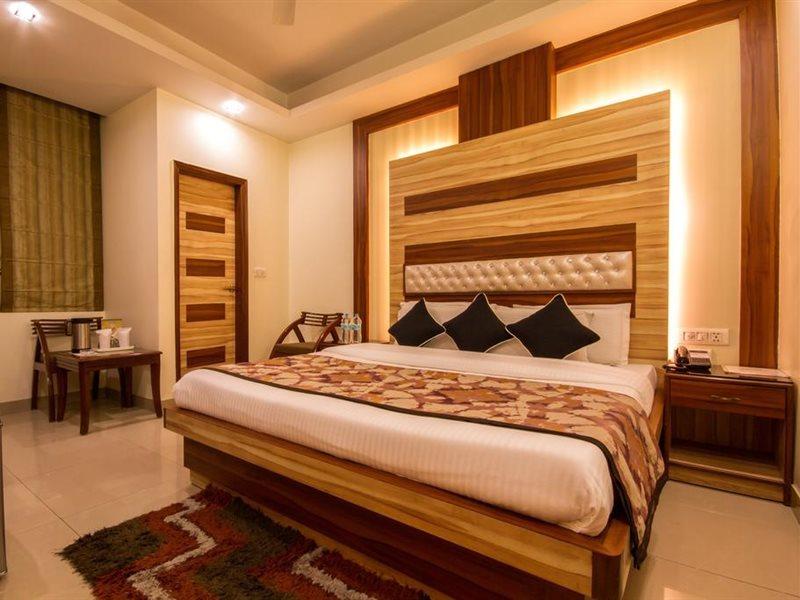 Hotel Aster Inn New Delhi Extérieur photo