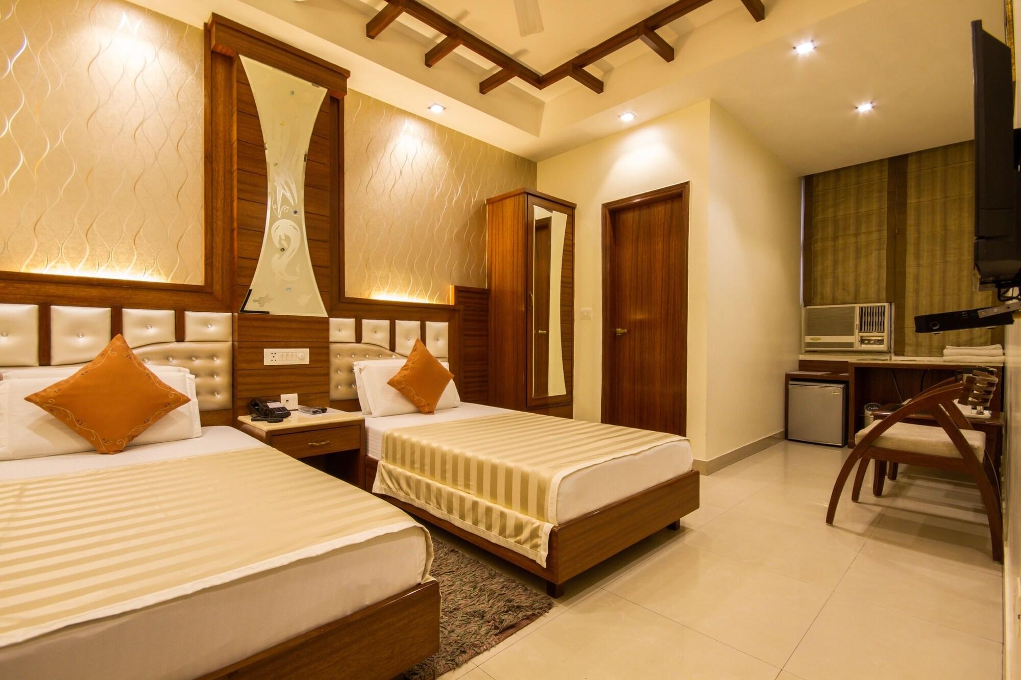 Hotel Aster Inn New Delhi Extérieur photo