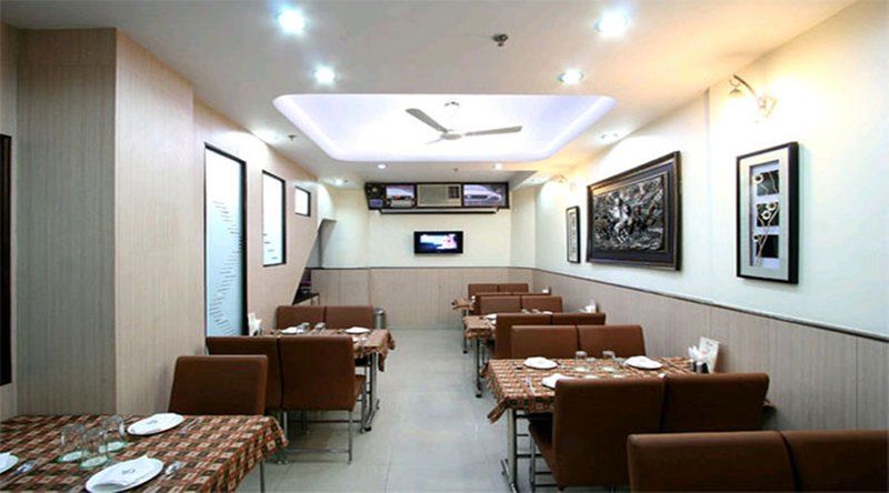 Hotel Aster Inn New Delhi Extérieur photo