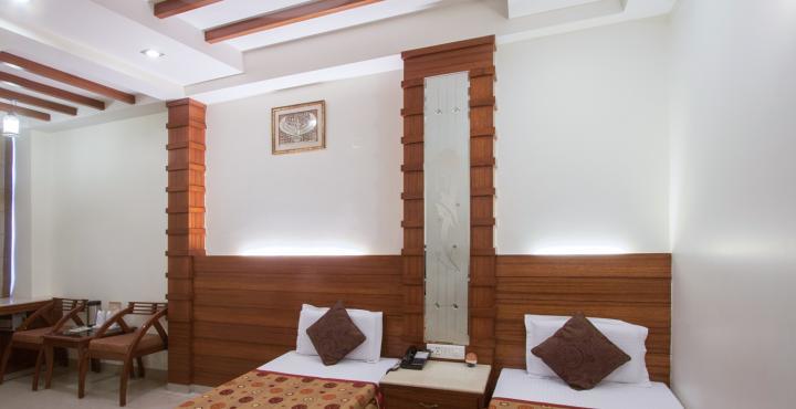 Hotel Aster Inn New Delhi Extérieur photo